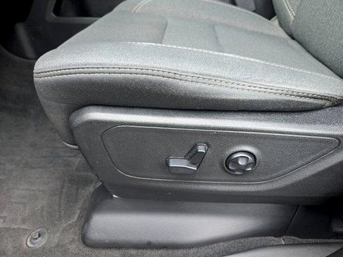 Used 2020 RAM 1500 Big Horn AWD/4WD image 12