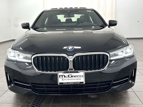 Used 2023 BMW 530e xDrive w/ Premium Package image 8