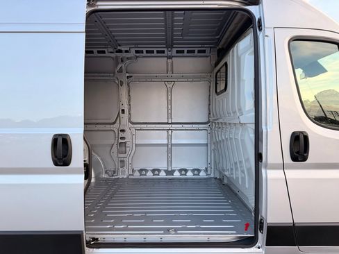 Used 2026 RAM ProMaster 1500 w/ Safety Group FWD image 17
