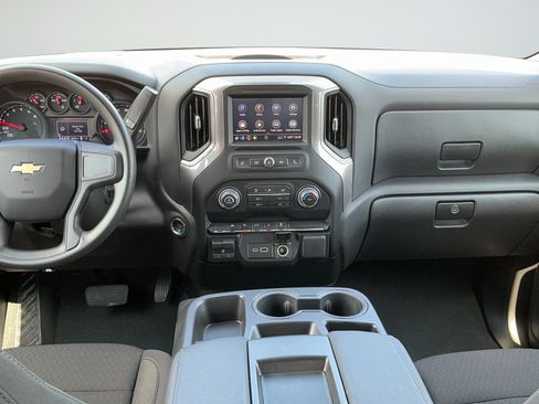 Used 2026 Chevrolet Silverado 1500 Custom w/ LPO, Dark Essentials Package AWD/4WD image 7