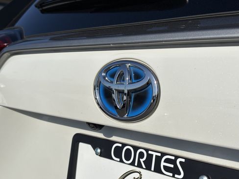 Used 2021 Toyota RAV4 XSE AWD/4WD image 10
