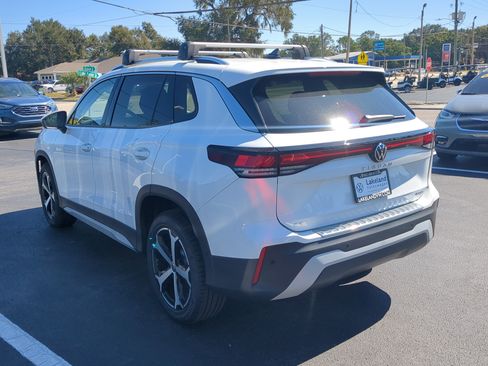 New 2025 Volkswagen Tiguan SE image 5