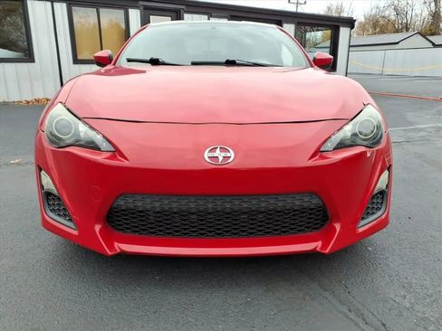 Used 2014 Scion FR-S image 8