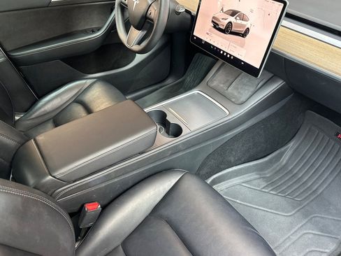 Used 2023 Tesla Model Y Long Range image 21