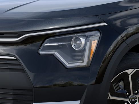 New 2026 Kia Niro LX FWD image 11