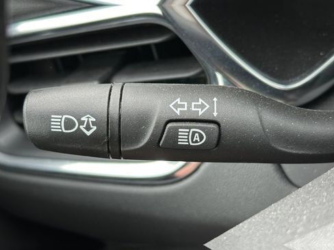 Used 2022 Chevrolet Equinox LT FWD image 29