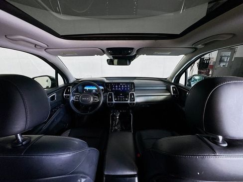 Certified 2023 Kia Sorento SX AWD/4WD image 36