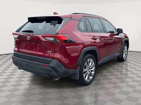 Used 2021 Toyota RAV4 XLE Premium AWD/4WD image 5