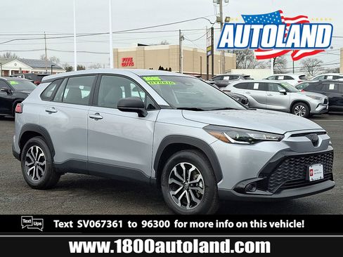 Used 2025 Toyota Corolla Cross AWD Hybrid image 1