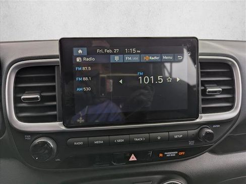 New 2026 Hyundai Venue SE image 17
