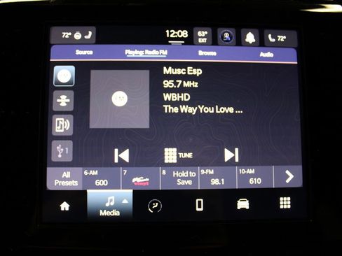 New 2025 Jeep Grand Cherokee Altitude image 15