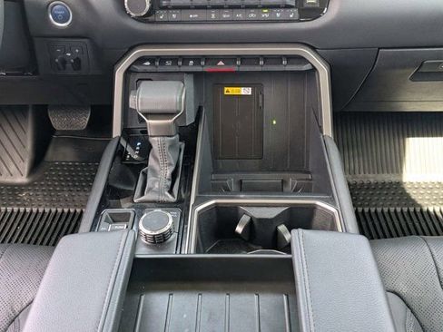 Used 2024 Toyota Tundra Limited image 19
