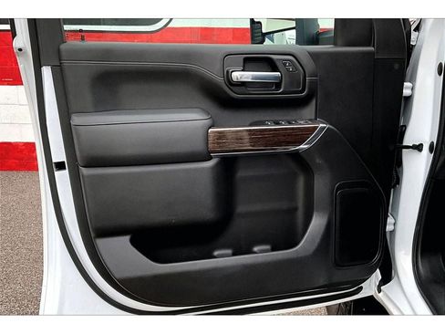 Used 2023 GMC Sierra 2500 SLE w/ SLE Value Package; image 18