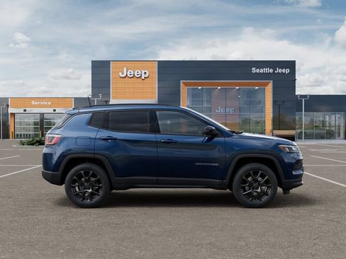 New 2026 Jeep Compass Latitude AWD/4WD image 22