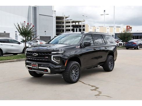 Used 2025 Chevrolet Tahoe Z71 AWD/4WD image 2