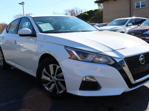 Used 2020 Nissan Altima 2.5 S image 3