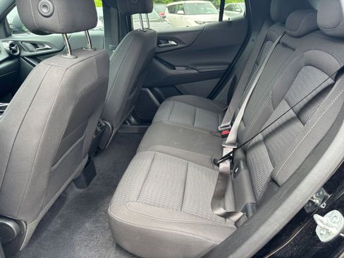 Used 2025 Chevrolet Equinox LT FWD image 25