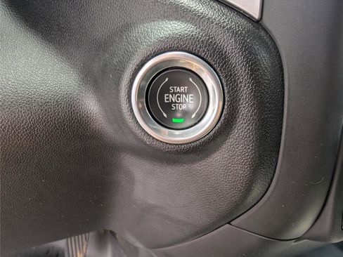 Used 2024 GMC Sierra 3500 Pro AWD/4WD image 16