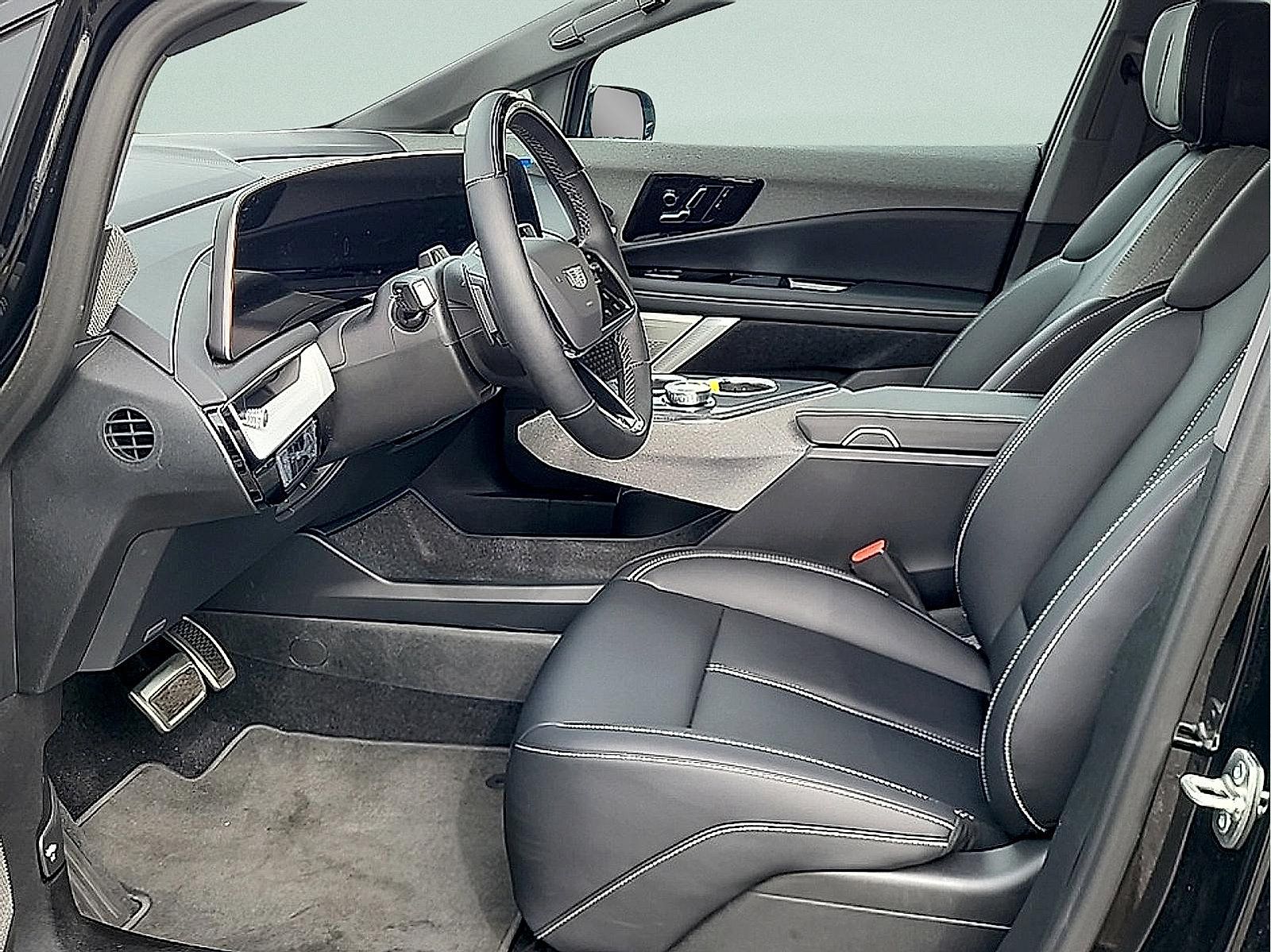 Certified 2026 Cadillac Optiq Sport 1 AWD/4WD image 13
