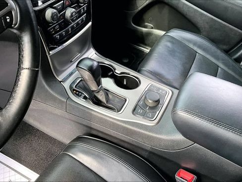 Used 2021 Jeep Grand Cherokee High Altitude AWD/4WD image 17