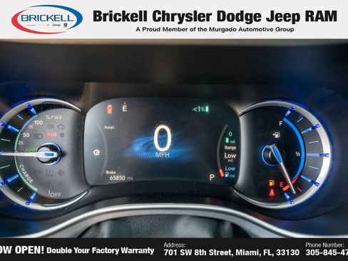 Used 2024 Chrysler Pacifica Limited FWD image 35