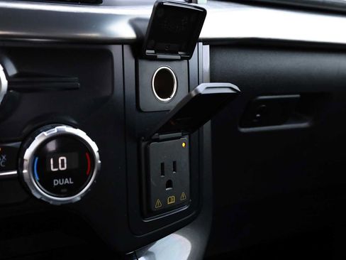 Used 2021 Ford F150 Lariat w/ Equipment Group 502A High AWD/4WD image 28