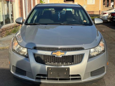 Used 2012 Chevrolet Cruze LT image 2