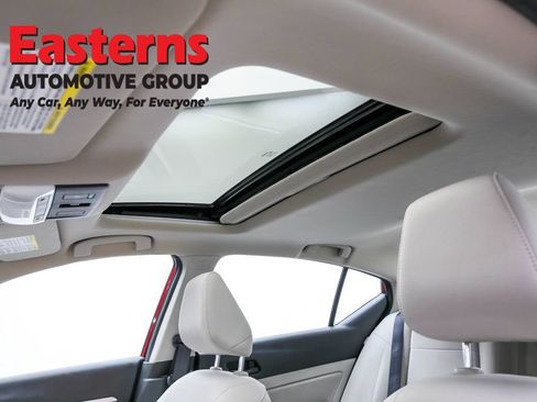 Used 2023 Nissan Altima 2.5 SV w/ SV Premium Package FWD image 33