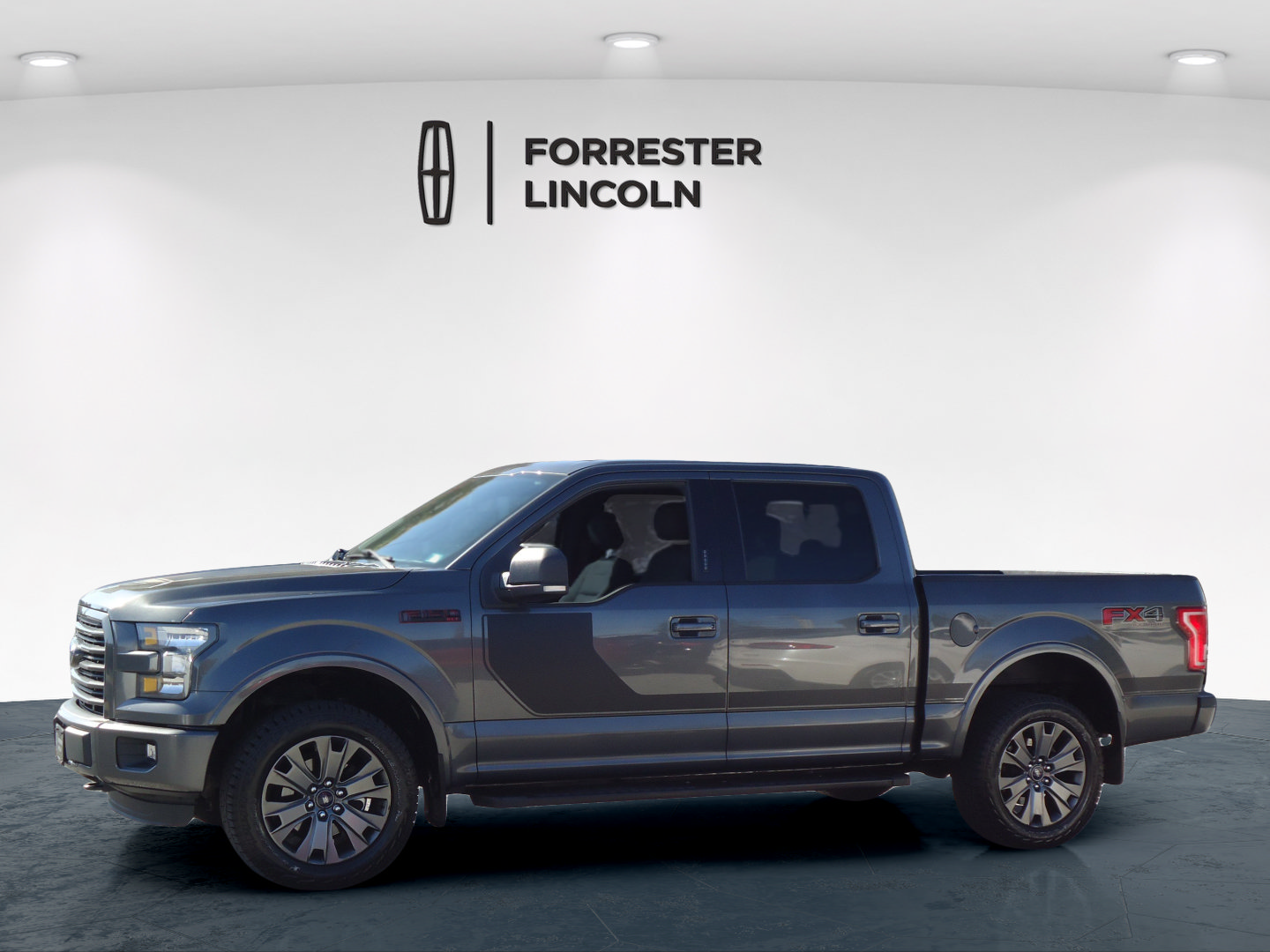 Used 2016 Ford F150 XLT w/ Equipment Group 302A Luxury AWD/4WD image 6