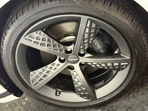 Used 2023 Genesis GV70 2.5T w/ Sport Prestige Package image 14