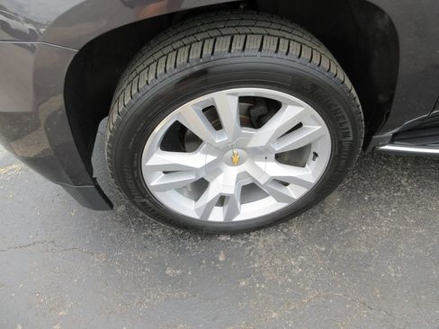 Certified 2018 Chevrolet Suburban Premier AWD/4WD image 14