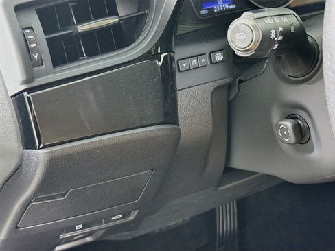 Certified 2024 Lexus ES 350 w/ Premium Package FWD image 10