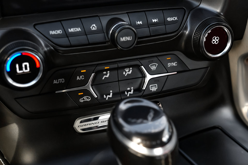Used 2019 Chevrolet Corvette Grand Sport RWD image 21