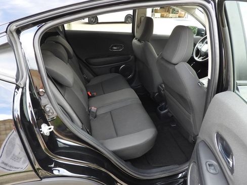 Used 2022 Honda HR-V EX image 29