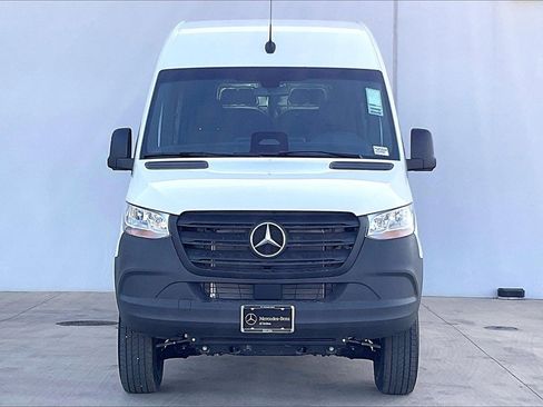 New 2025 Mercedes-Benz Sprinter 2500 image 3