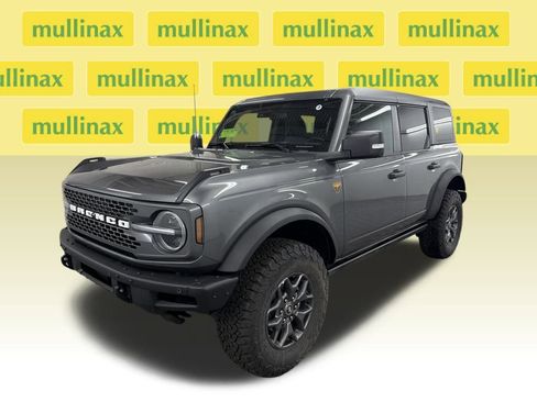 New 2025 Ford Bronco Badlands image 13