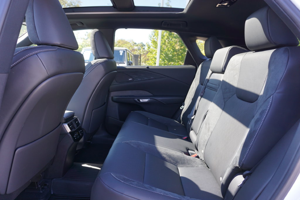Used 2026 Lexus RX 350 w/ Convenience Package AWD/4WD image 23