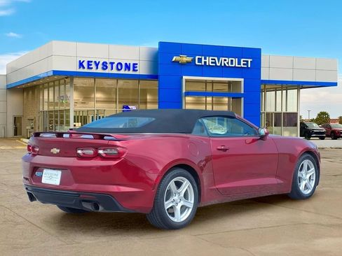 Used 2023 Chevrolet Camaro LT RWD image 6