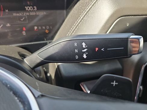 Used 2025 GMC Yukon XL Denali AWD/4WD image 15