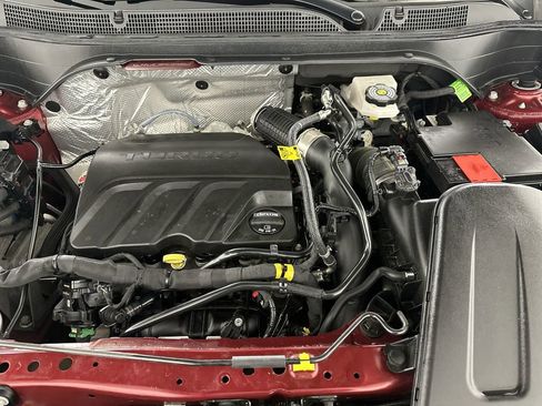 Used 2024 Chevrolet Trax LT w/ Driver Confidence Package image 30