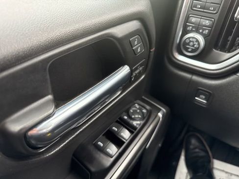 Used 2019 GMC Sierra 1500 AT4 w/ AT4 Premium Package image 24