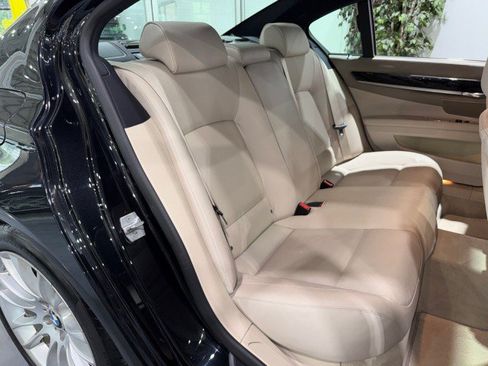 Used 2014 BMW 750i RWD image 60