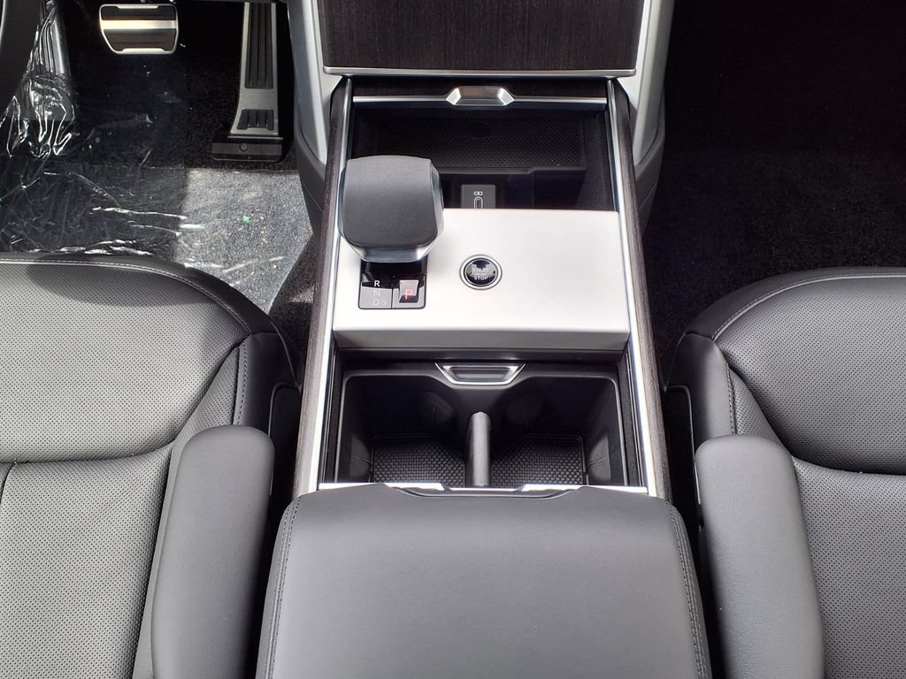 New 2026 Land Rover Range Rover Long Wheelbase SE AWD/4WD image 21