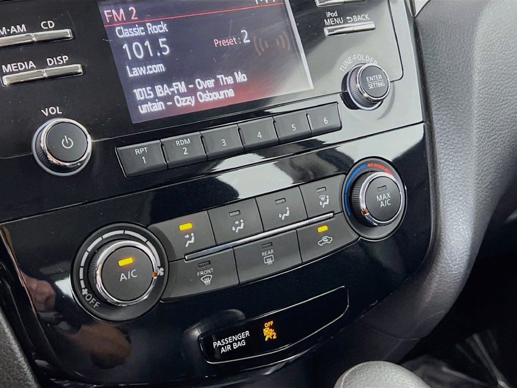 Used 2014 Nissan Rogue S AWD/4WD image 14