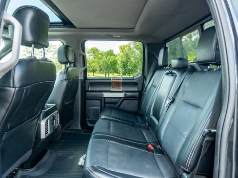 Used 2015 Ford F150 Lariat w/ Equipment Group 502A Luxury AWD/4WD image 14