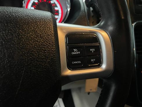 Used 2014 Dodge Grand Caravan SE w/ SE Plus Group image 12