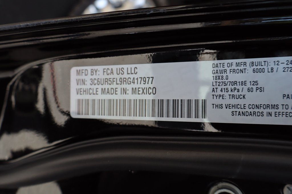 Used 2024 RAM 2500 Laramie AWD/4WD image 37