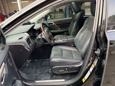 Used 2017 Lexus RX 350 FWD w/ Premium Package image 16