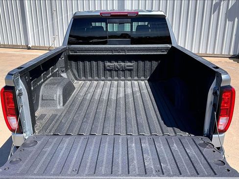 New 2026 GMC Sierra 1500 Elevation w/ Elevation Premium Package AWD/4WD image 32