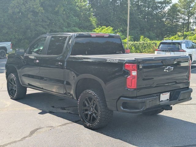 Used 2025 Chevrolet Silverado 1500 LT Trail Boss w/ Dark Appearance Package AWD/4WD image 5